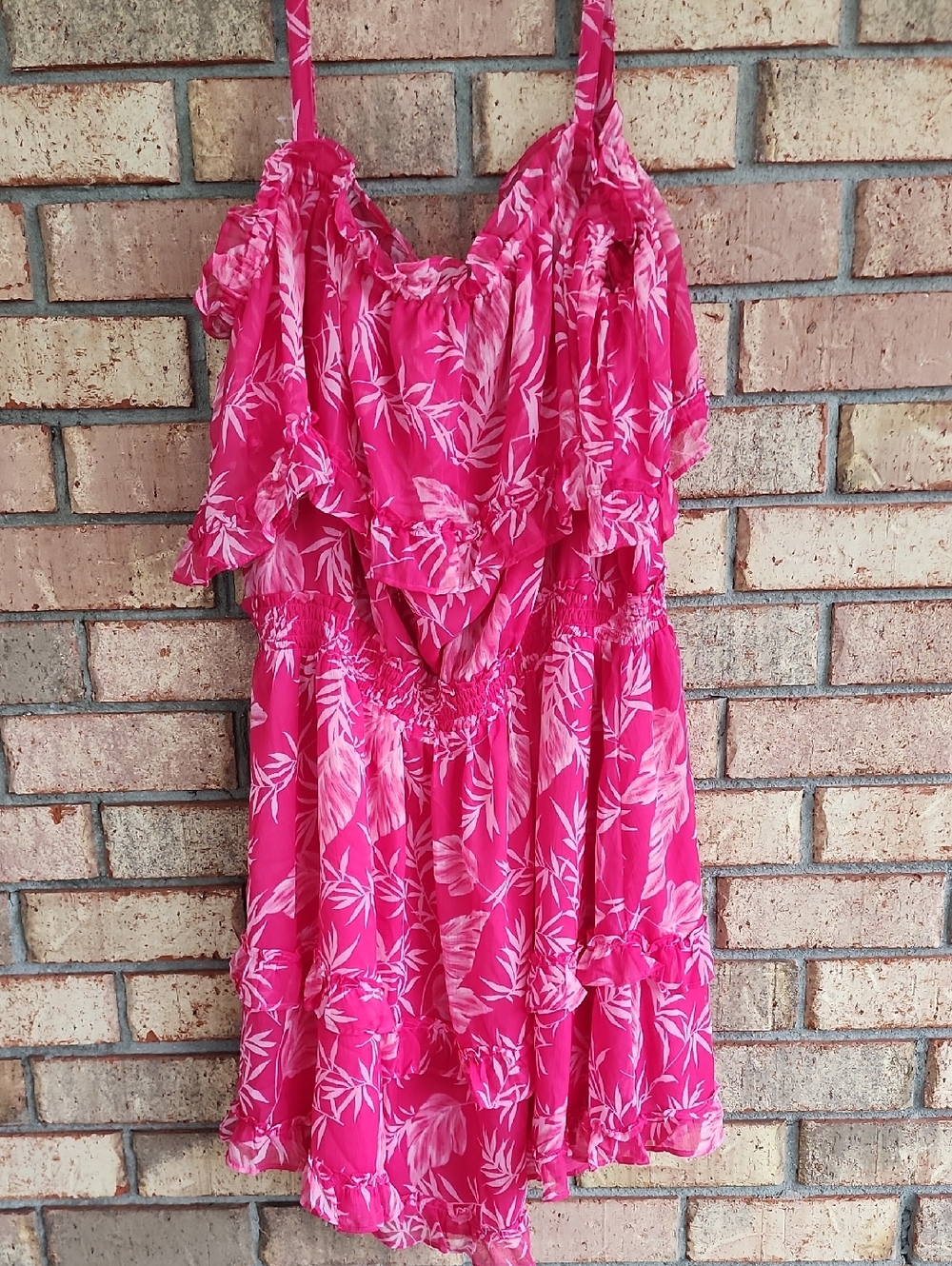Jessica Simpson Size 3x‎ Bright Pink Tropical Ruffle Sundress